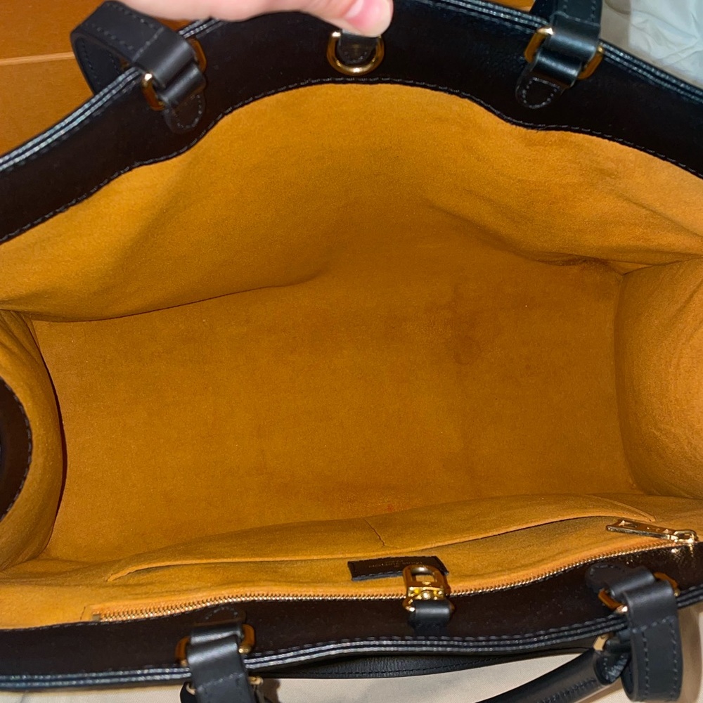 Louis Vuitton Black Monogram Empriente Onthego - Picture 12 of 14